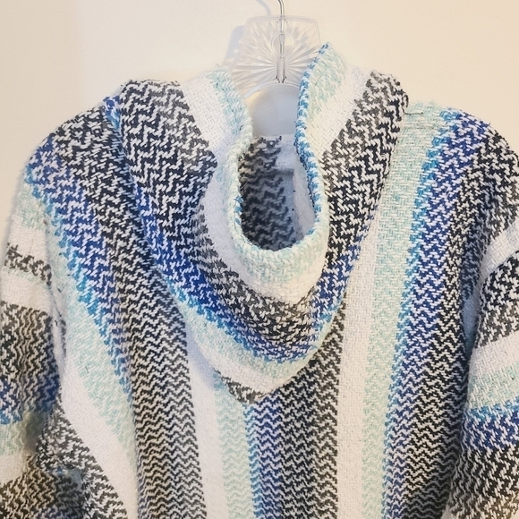 Earth Ragz | Unisex Bohemian Blue & White Burlap Hoodie Shirt (Size Medium) - Picture 10 of 12